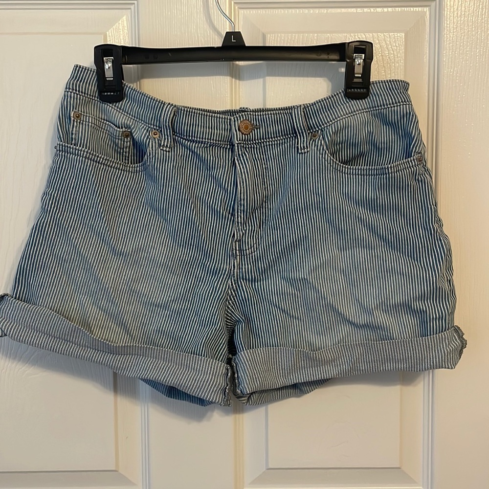 Calvin Klein Womens Jean Short